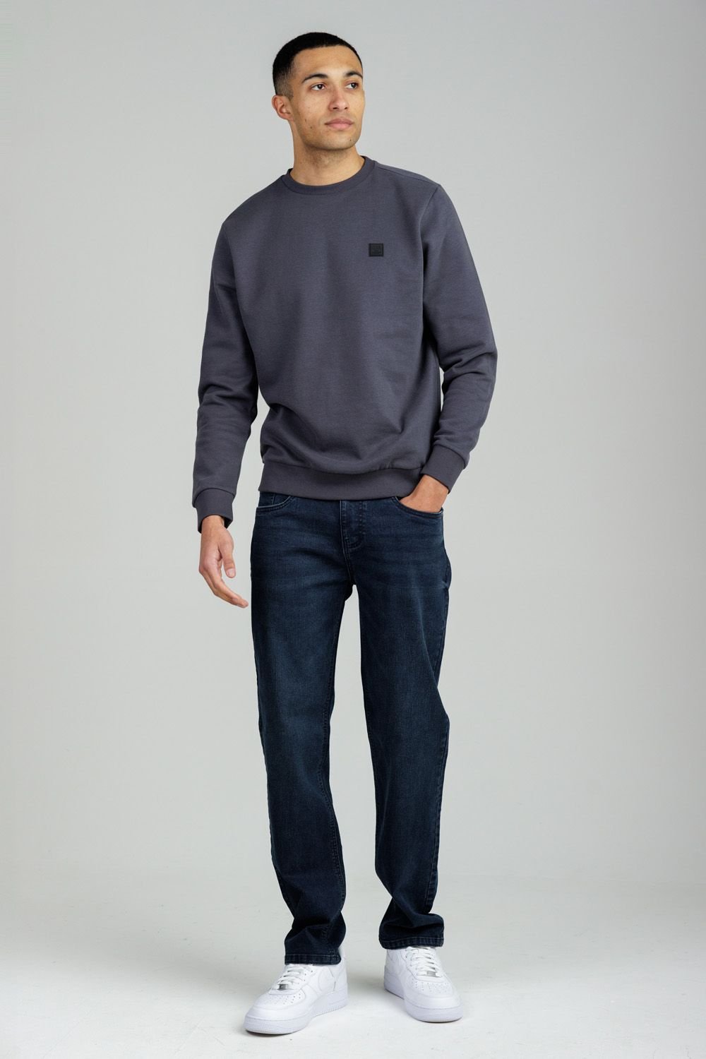 Tokyo Laundry Tokyo Laundry Men's Essential Brushed Fleece Crew Sweatshirt in Grey - 3