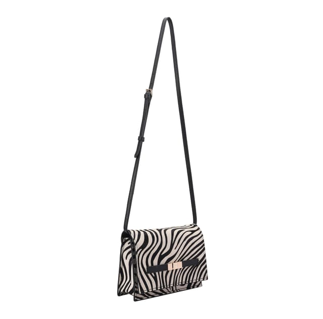 Paul Costelloe Paul Costelloe Women's Tosca Leather Clutch in Light Sand - 3