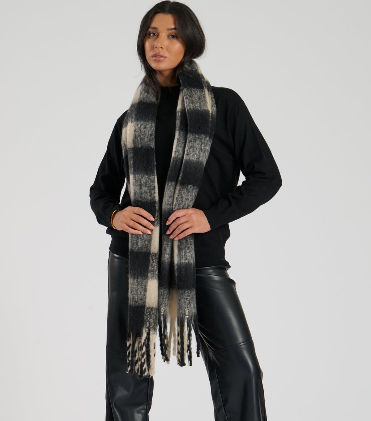 South Beach South Beach Black Checked Fluffy Scarf