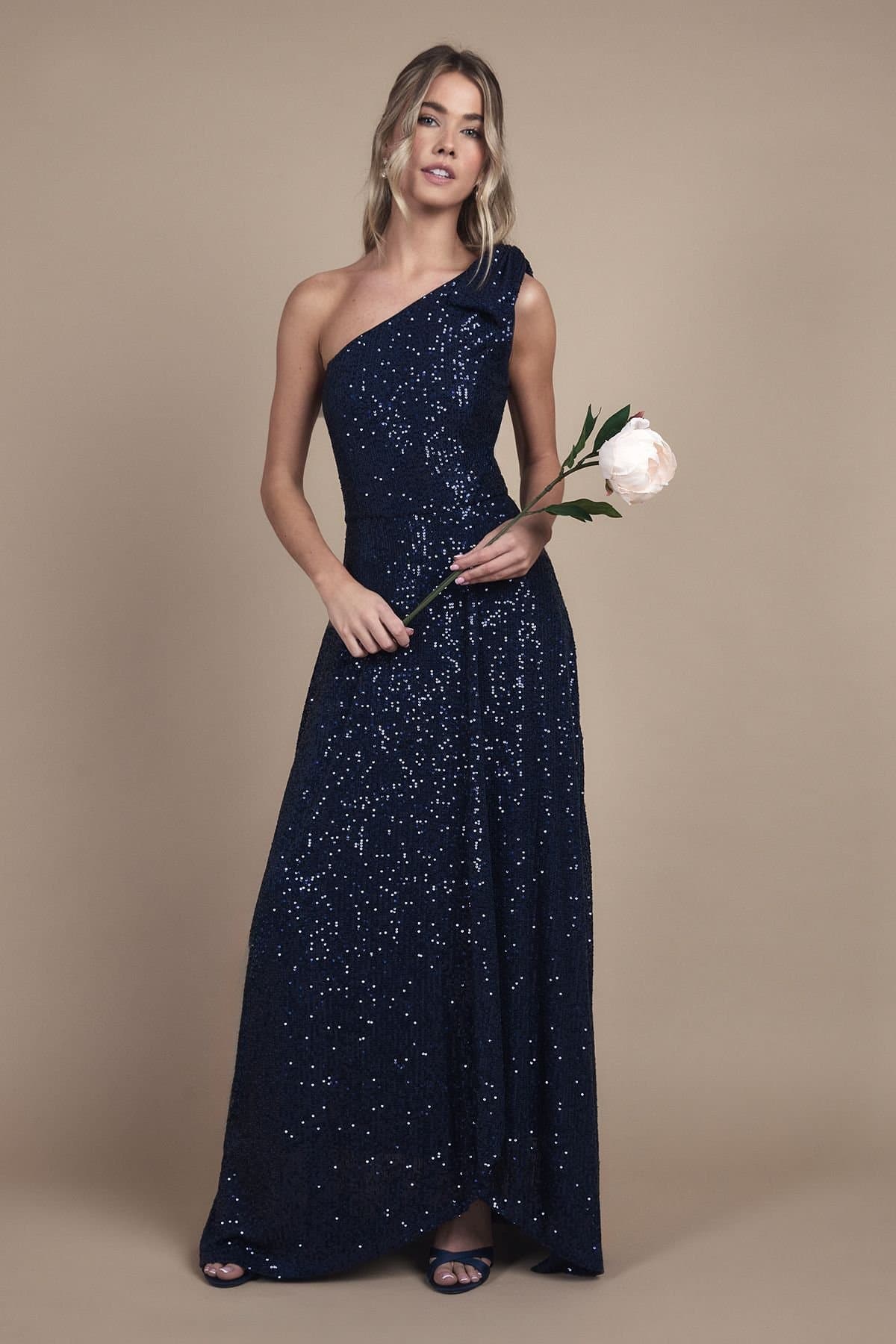 Coast Coast Women's Teen Sequin Bow One Shoulder Maxi Bridesmaid Dress in Navy