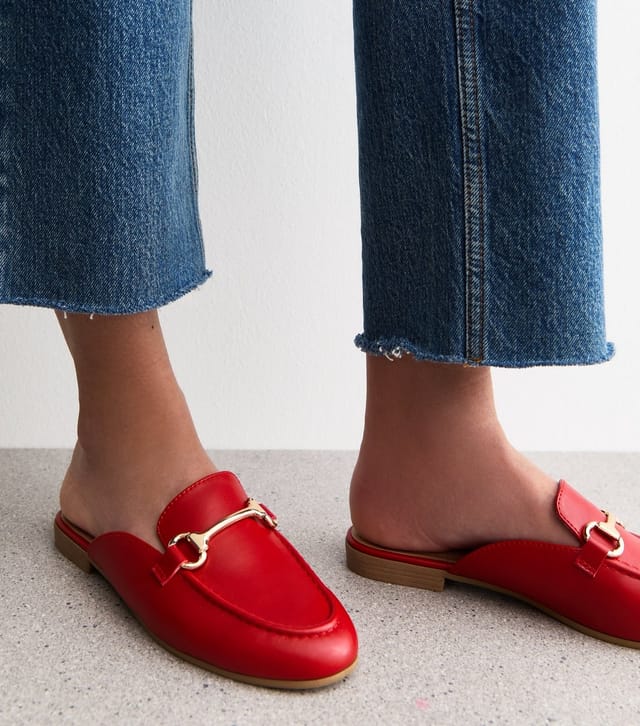 New Look Women's Red Faux Leather Snaffle Detail Backless Loafers New Look - 2