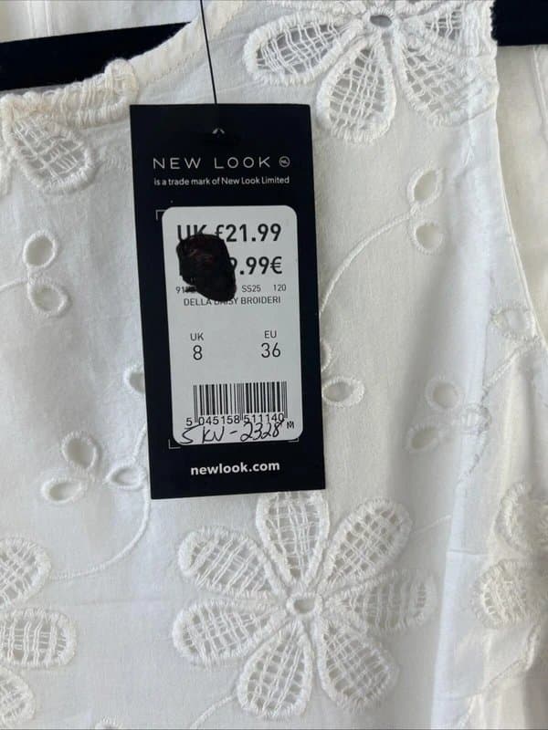 New Look New look - daisy embroidered top - size 8 - white