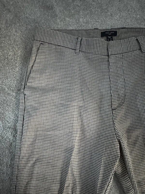 New Look Men’s tweed trousers 36R from New Look