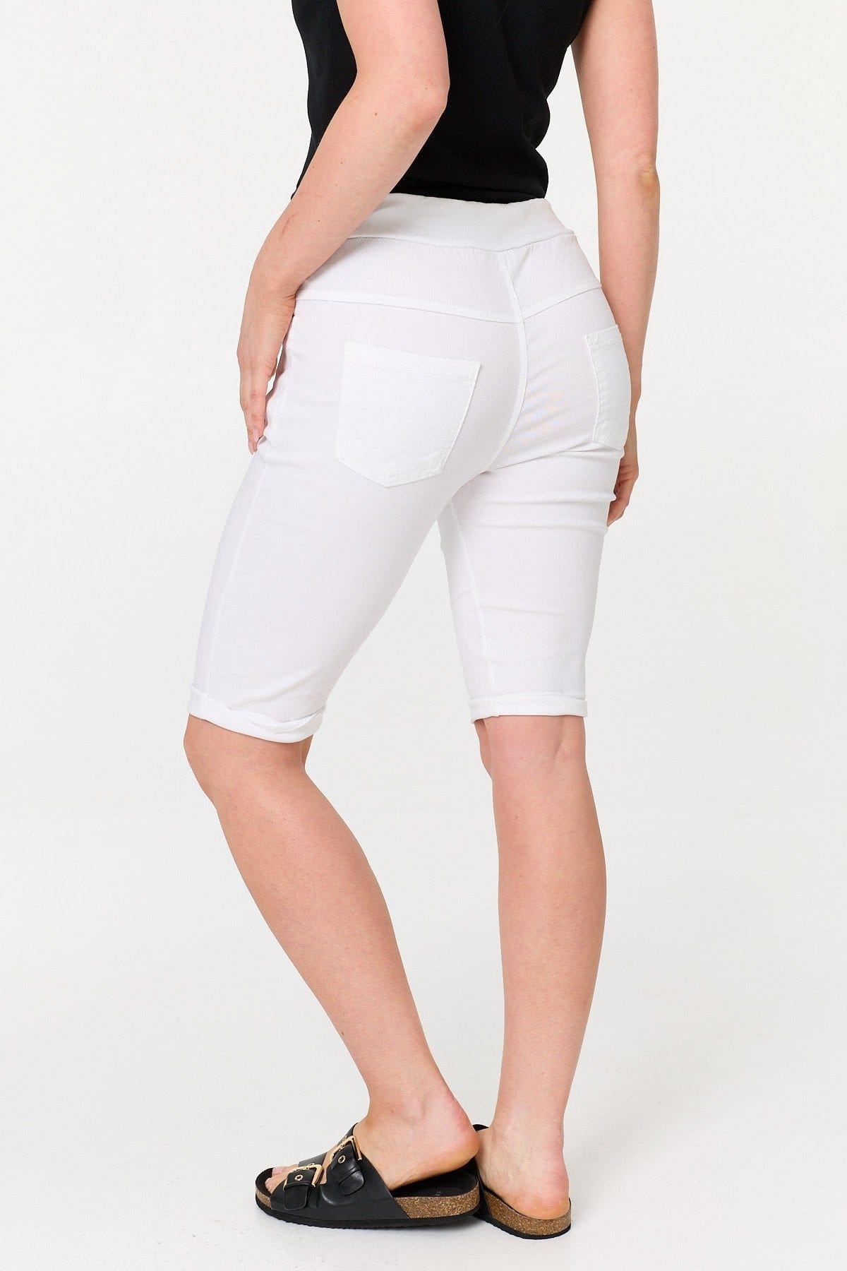 Izabel London Izabel London Women's Tie Front Slim Knee Length Shorts in White - 4