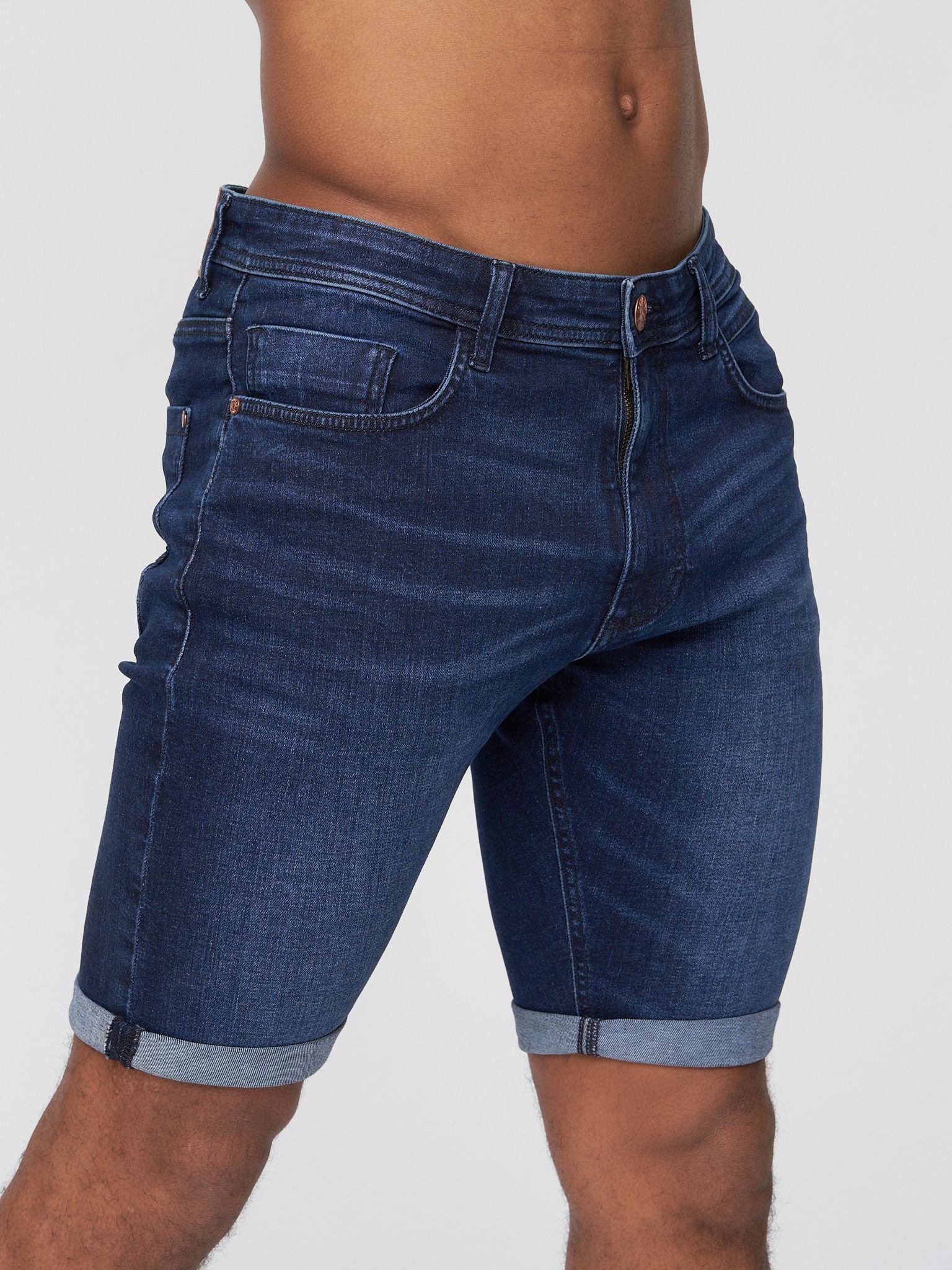 Duck&Cover Duck&Cover Men's Zeki Shorts in Dark Blue - 4