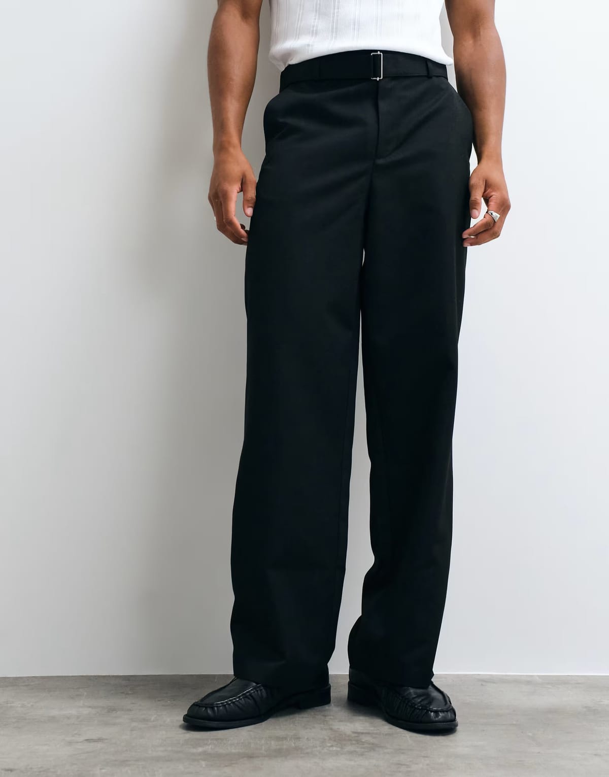 ASOS ASOS DESIGN smart belted wide leg trousers in black - 1