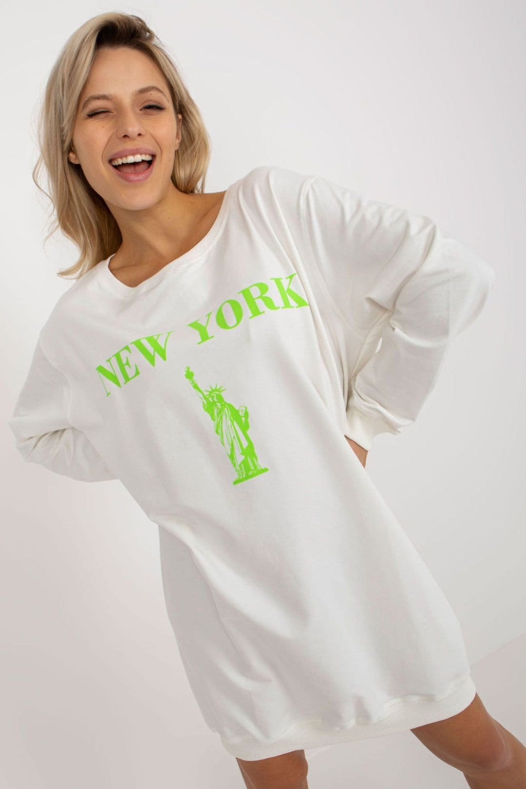 Love Lace Love Lace Women's Oversized Longline Casual Sweatshirt with Print in White - 4