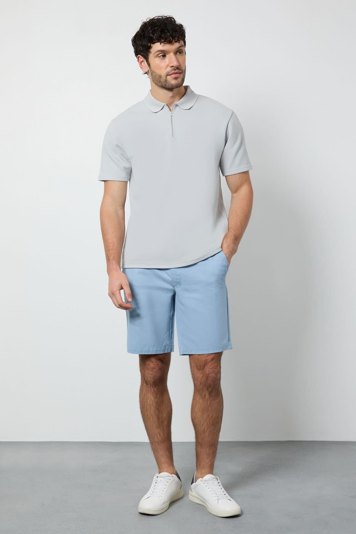 Burton Burton Men's Light Blue Classic Chino Shorts