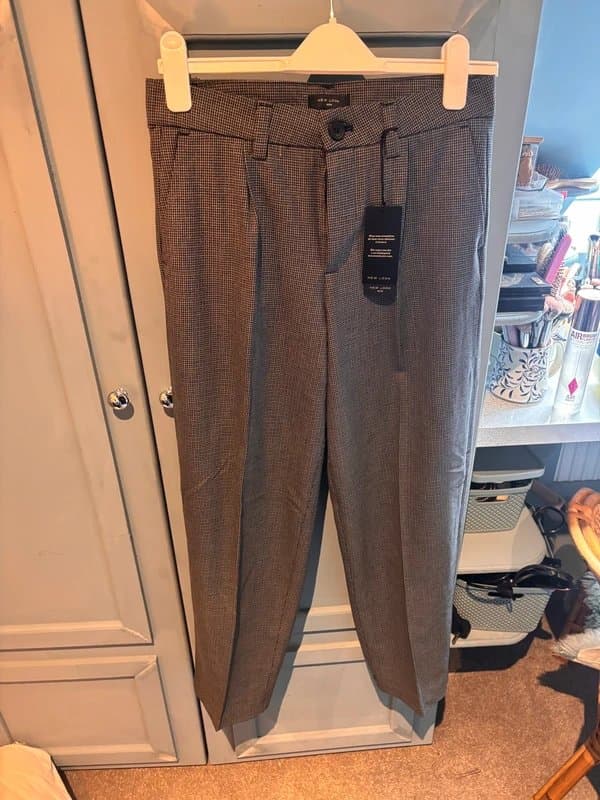 New Look BNWT new look grey check trousers