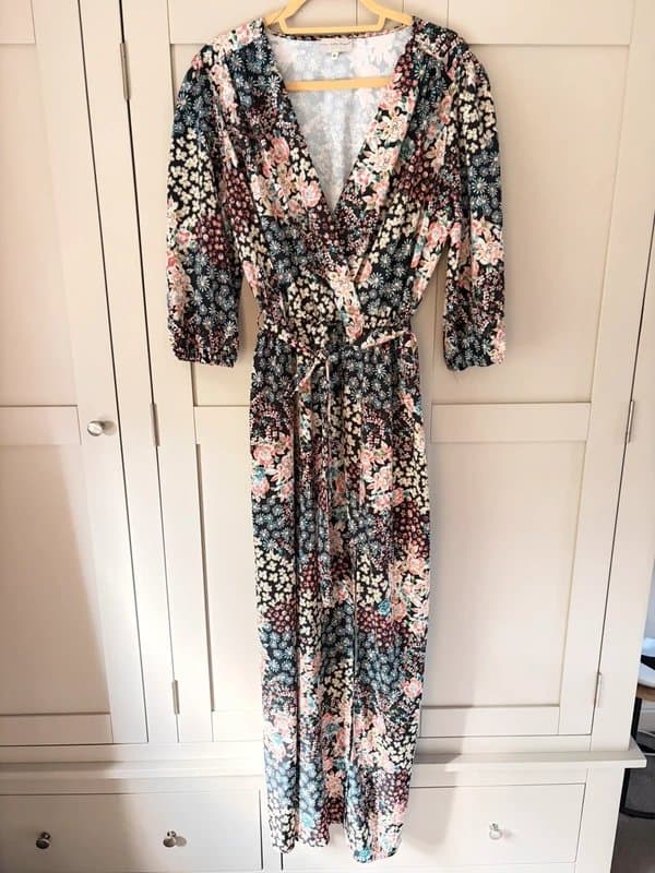 Never Fully Dressed Never Fully Dressed Size 16