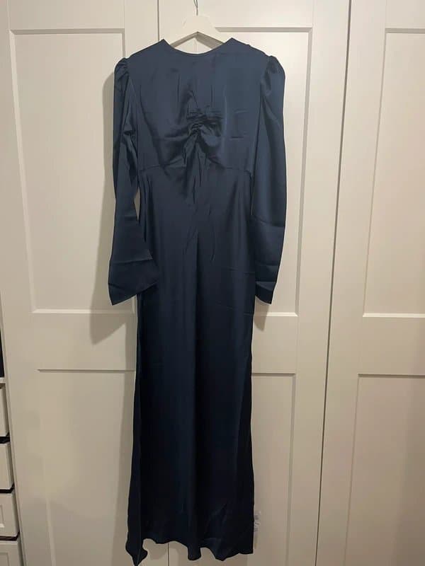 ASOS ASOS Design ruched bust satin maxi dress – Navy