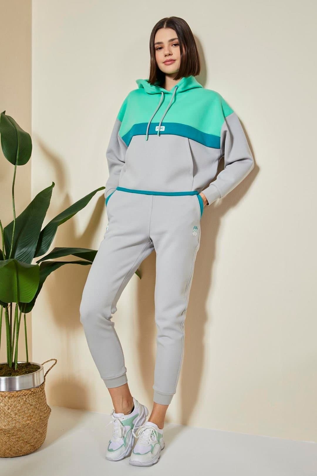 Tommy Life Tommy Life Women's Color-Blocked Hooded Sweatshirt & Pants Set in Light Grey