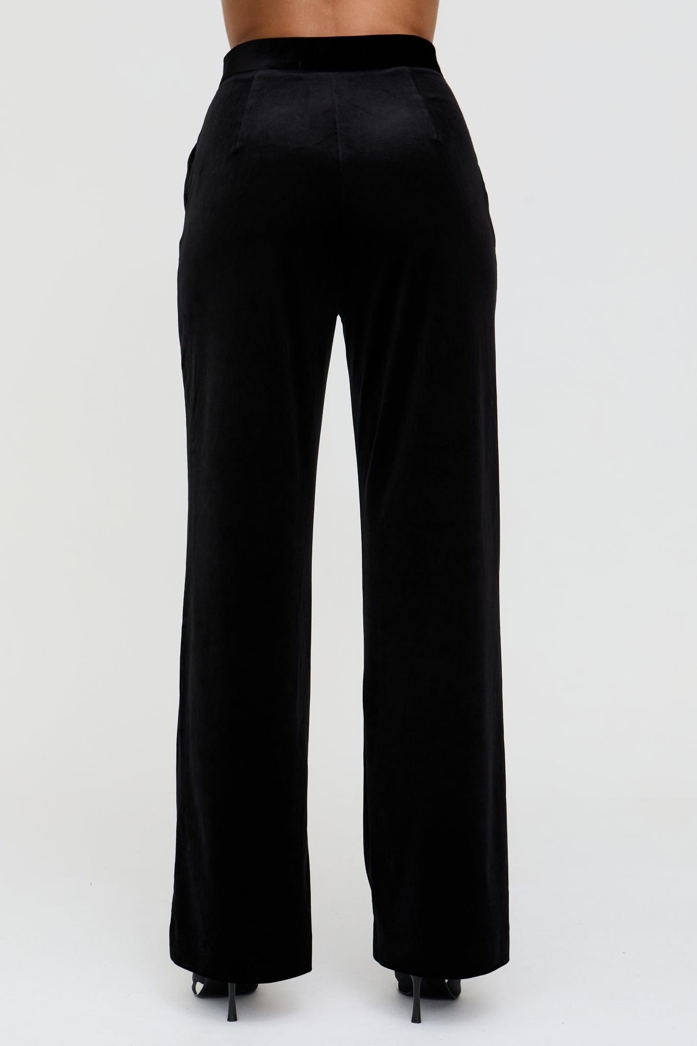 Lily and Lionel Lily and Lionel Women's Valerie Straight Leg Velvet Trouser In Black - 4