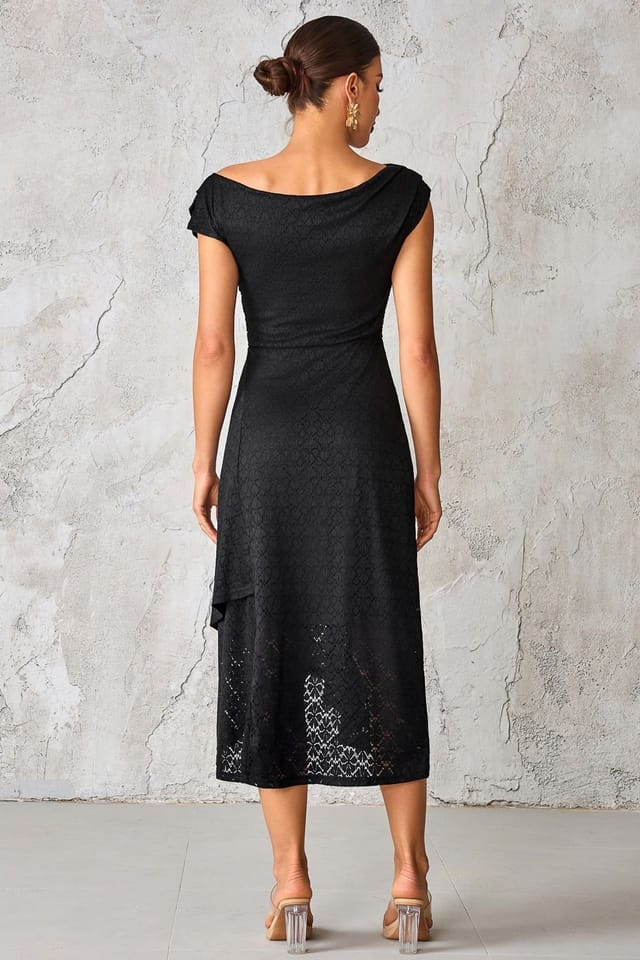 Jolie Moi Jolie Moi Women's Textured Asymmetrical Draped Midaxi Dres in Black - 2