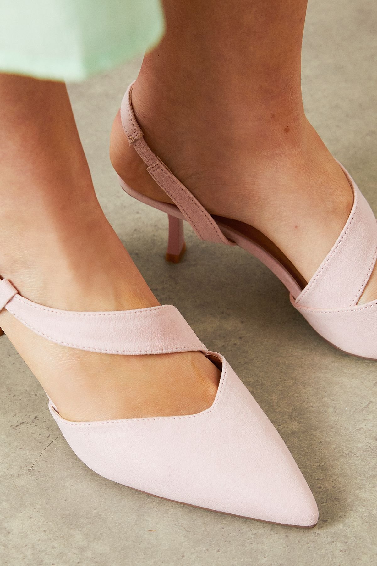 Wallis Wallis Women's Wide Fit Evelyn Asymmetric Slingback Kitten Heel Court Shoes in Blush - 4