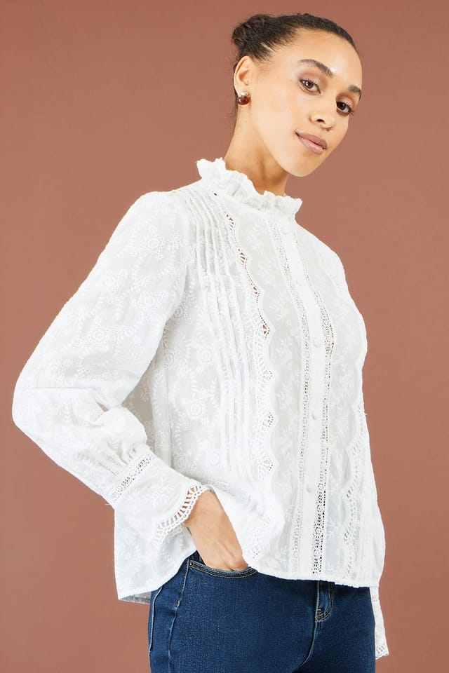 Yumi Yumi Women's Floral Cotton Shirt With Lace Details in White - 2