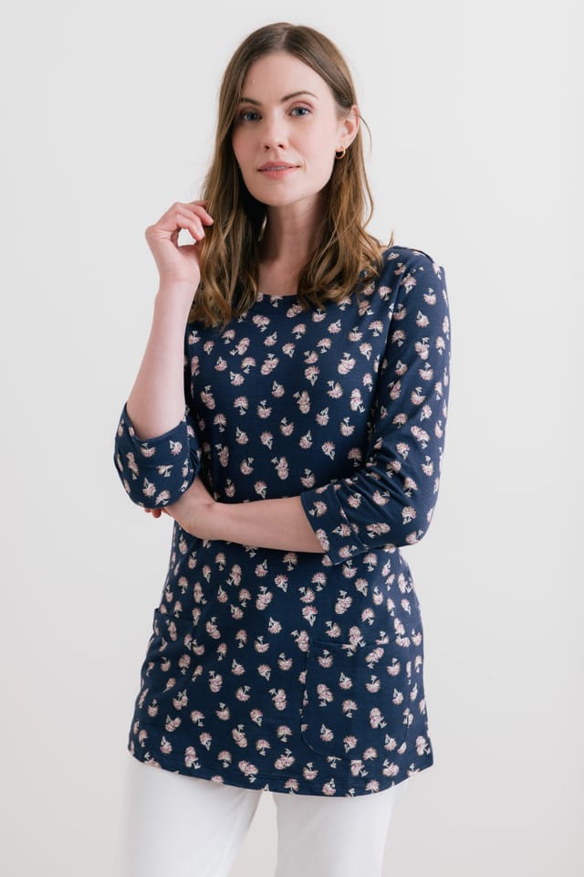 Lily & Me Lily & Me Women's Coastal 3/4 Sleeve Jersey Print Tunic in Navy - 3