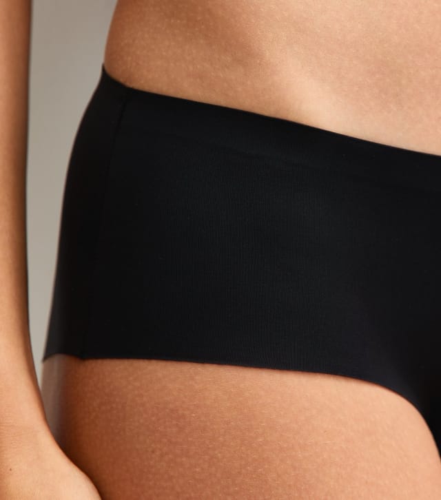 New Look Women's Black No Vpl Short Briefs New Look - 2