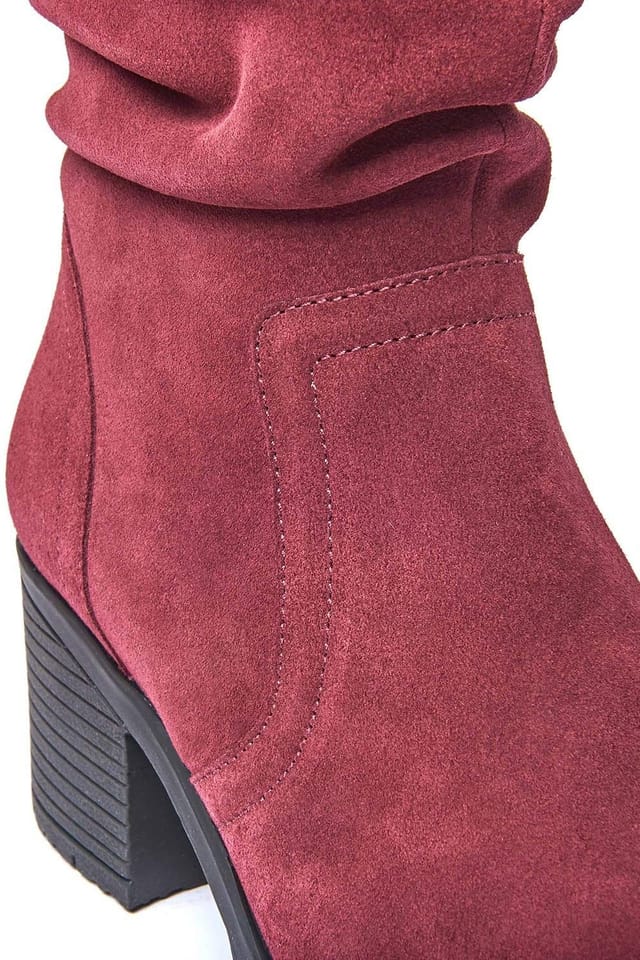 Moshulu Moshulu Women's 'Taylor 3' Heeled Suede Ankle Boots in Dark Red - 3