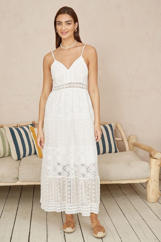 Yumi Yumi Women's White Tiered Maxi Dress With Ruched Back - 2