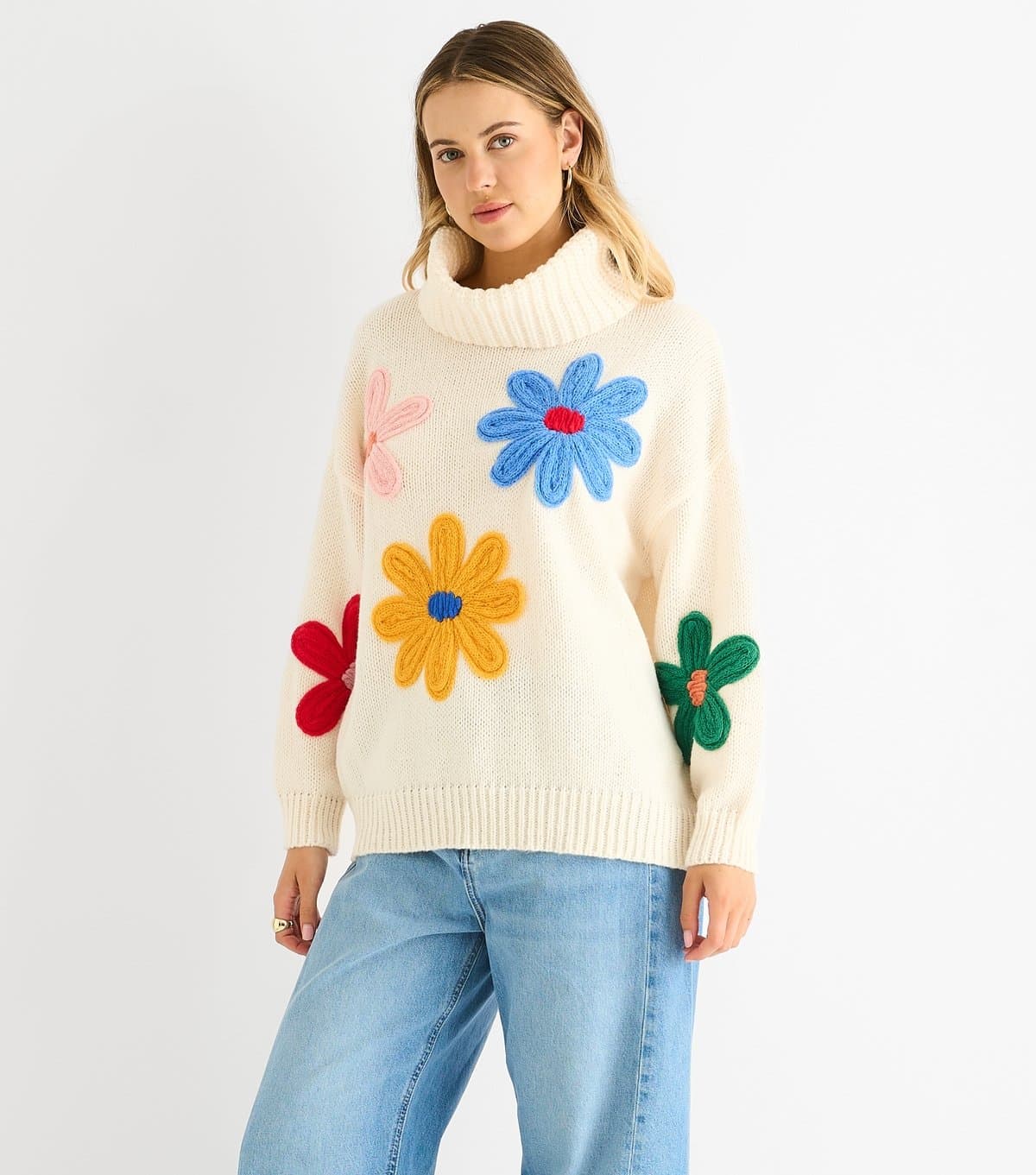 Gini London Women's Petite Cream Floral Applique Oversize Jumper Gini London New Look