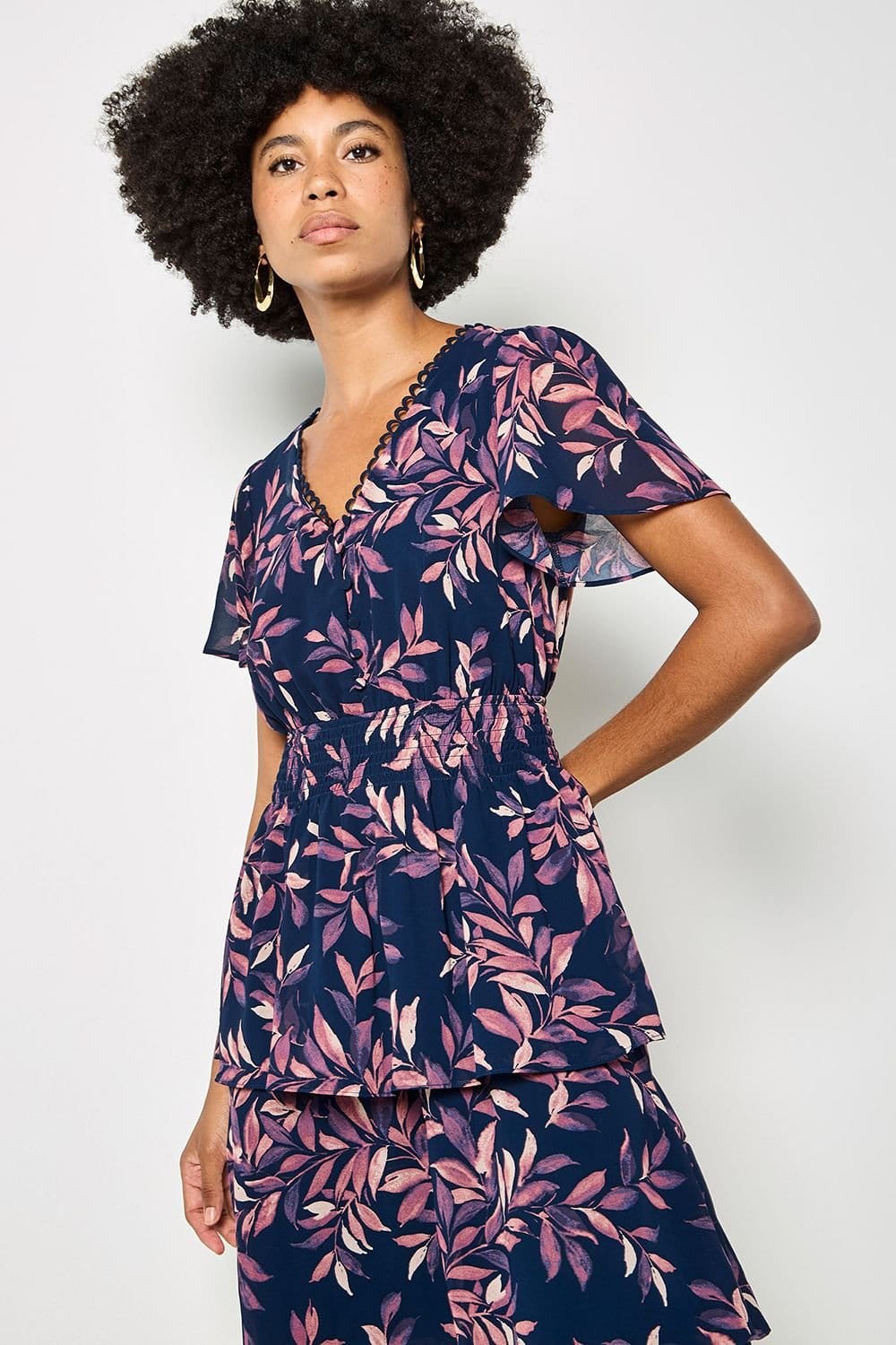 Apricot Apricot Women's Watercolour Leaves Chiffon Tiered Maxi Dress in Navy - 4