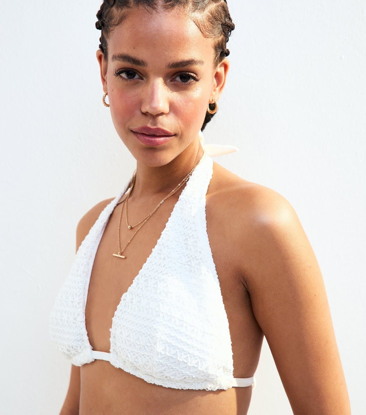 New Look Women's White Crochet Halterneck Bikini Top New Look