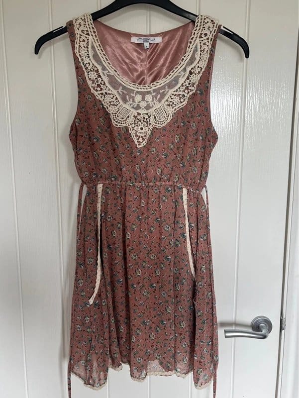 New Look New Look Pink Floral Crochet Detailing Summer Dress Size 8 - 1