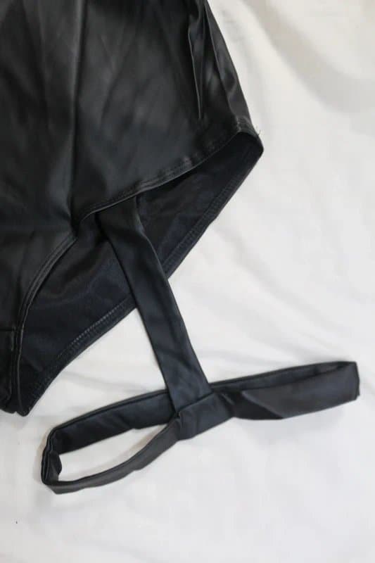 Shein Shein High Waist Pu Leather Look Gartered Shorts (S)