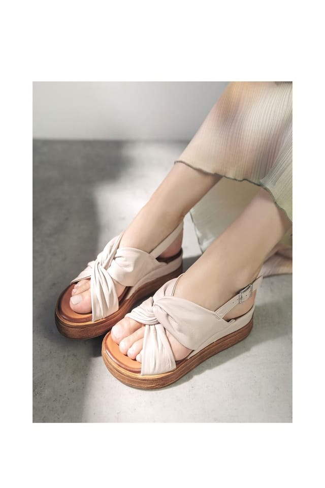 Moda In Pelle Moda In Pelle Women's 'Kalmia' Leather Flatforms in Off-White - 2