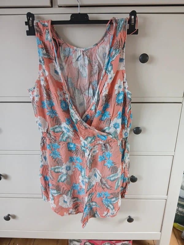 New Look Jumpsuit with v back