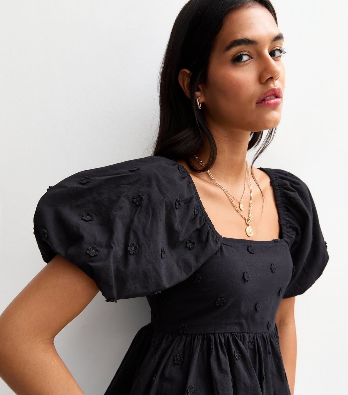 New Look Women's Black Daisy Embroidery Puff Sleeve Milkmaid Top New Look