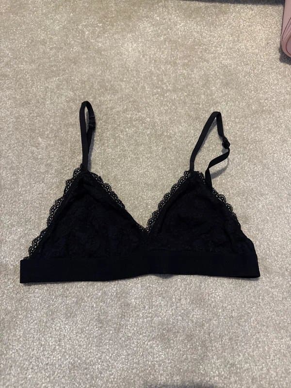 New Look New Look black lace bralet