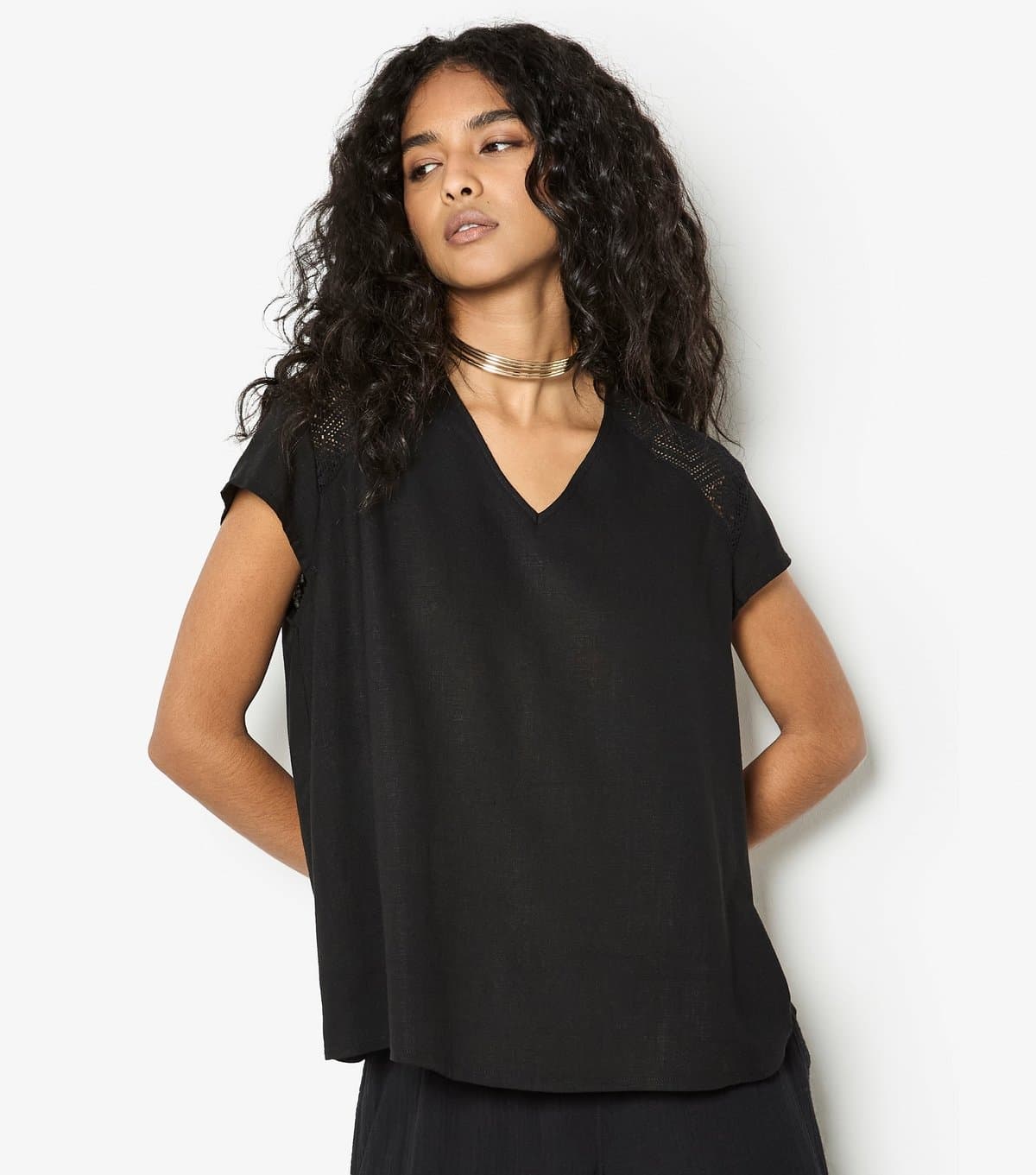 Apricot Women's Black Lace V Neck Top Apricot New Look