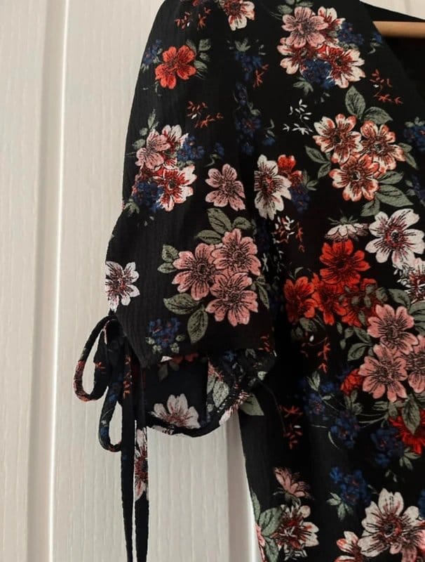 New Look Black Floral Ruched Sleeve Mini Dress BNWT