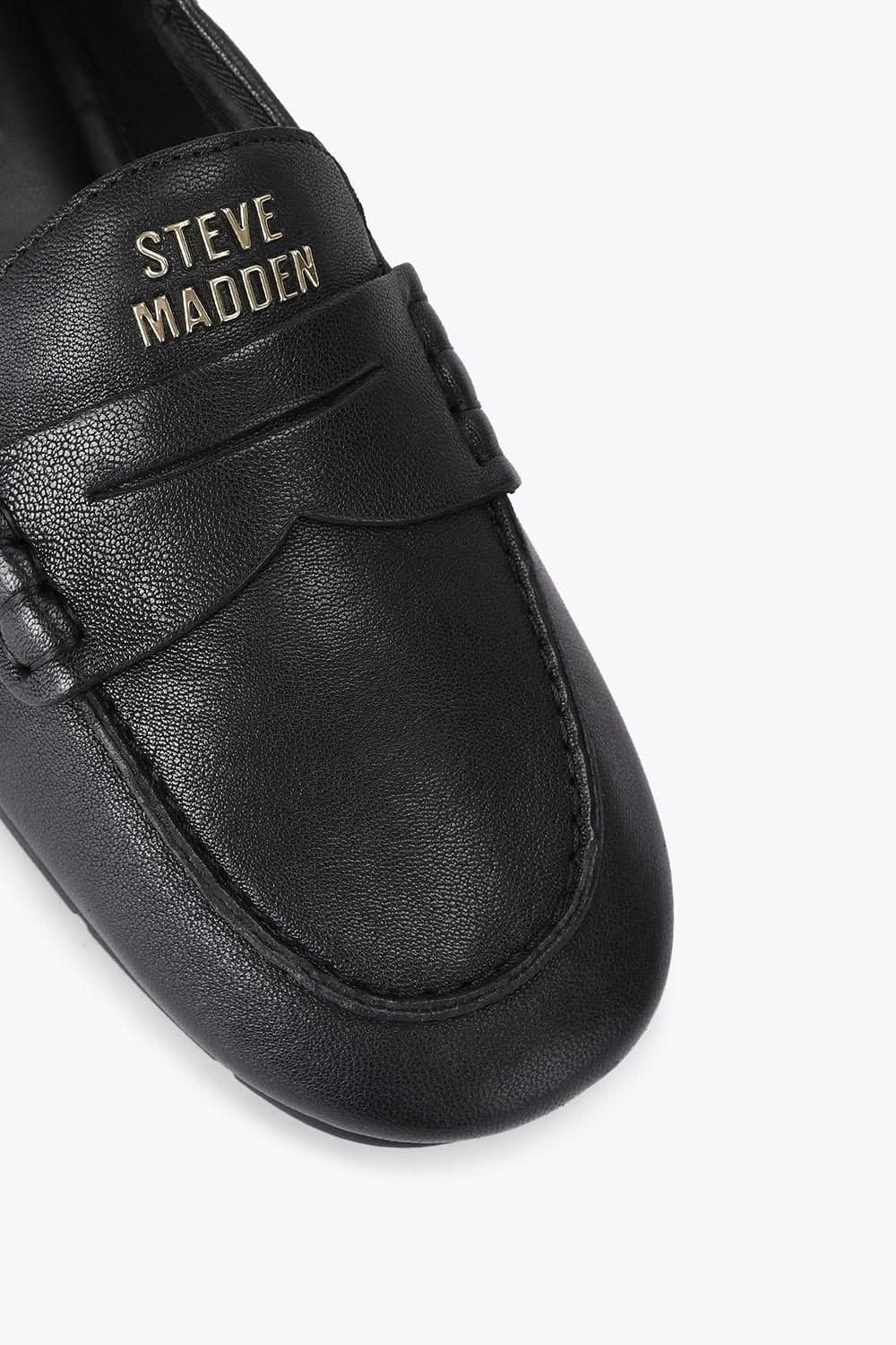 Steve Madden STEVE MADDEN Women's 'Newbury Black Leather' Leather Flats - 4