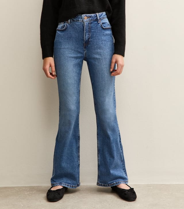 New Look Girls' Blue Washed Flared Jeans New Look - 2