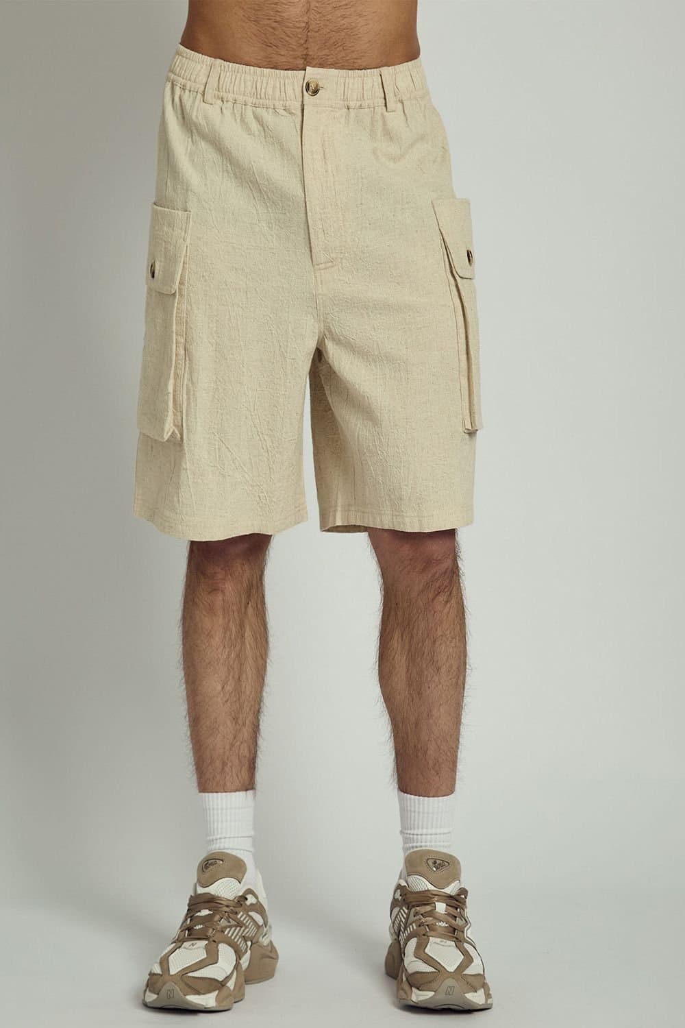 Native Youth Native Youth Men's Cotton Linen Blend Oversized Cargo Pocket Elasticated Shorts in Cream