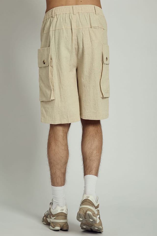 Native Youth Native Youth Men's Cotton Linen Blend Oversized Cargo Pocket Elasticated Shorts in Cream - 2