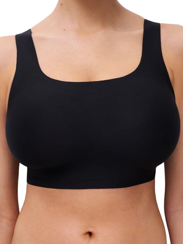 Chantelle Chantelle Women's SoftStretch Power Lounge Bra in Black - 3