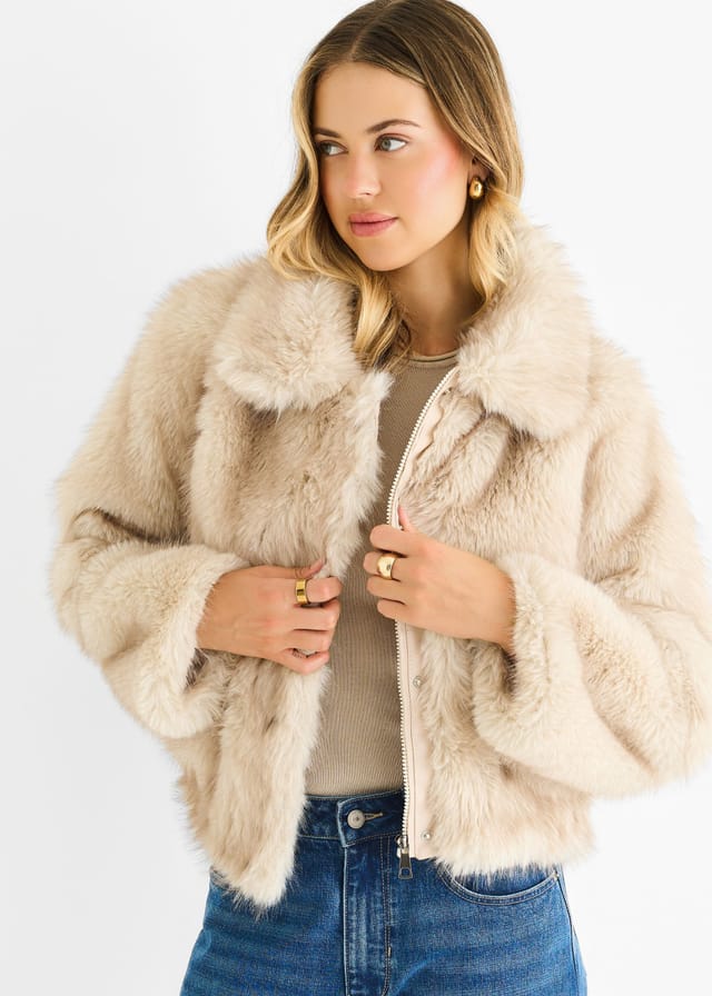 Gini London Gini London Women's Beige Premium Ombre Faux Fur Jacket - 2