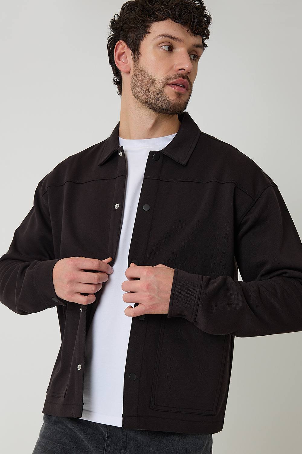 Threadbare Threadbare Men's Popper Fastening Cropped Fit Shacket in Black - 2