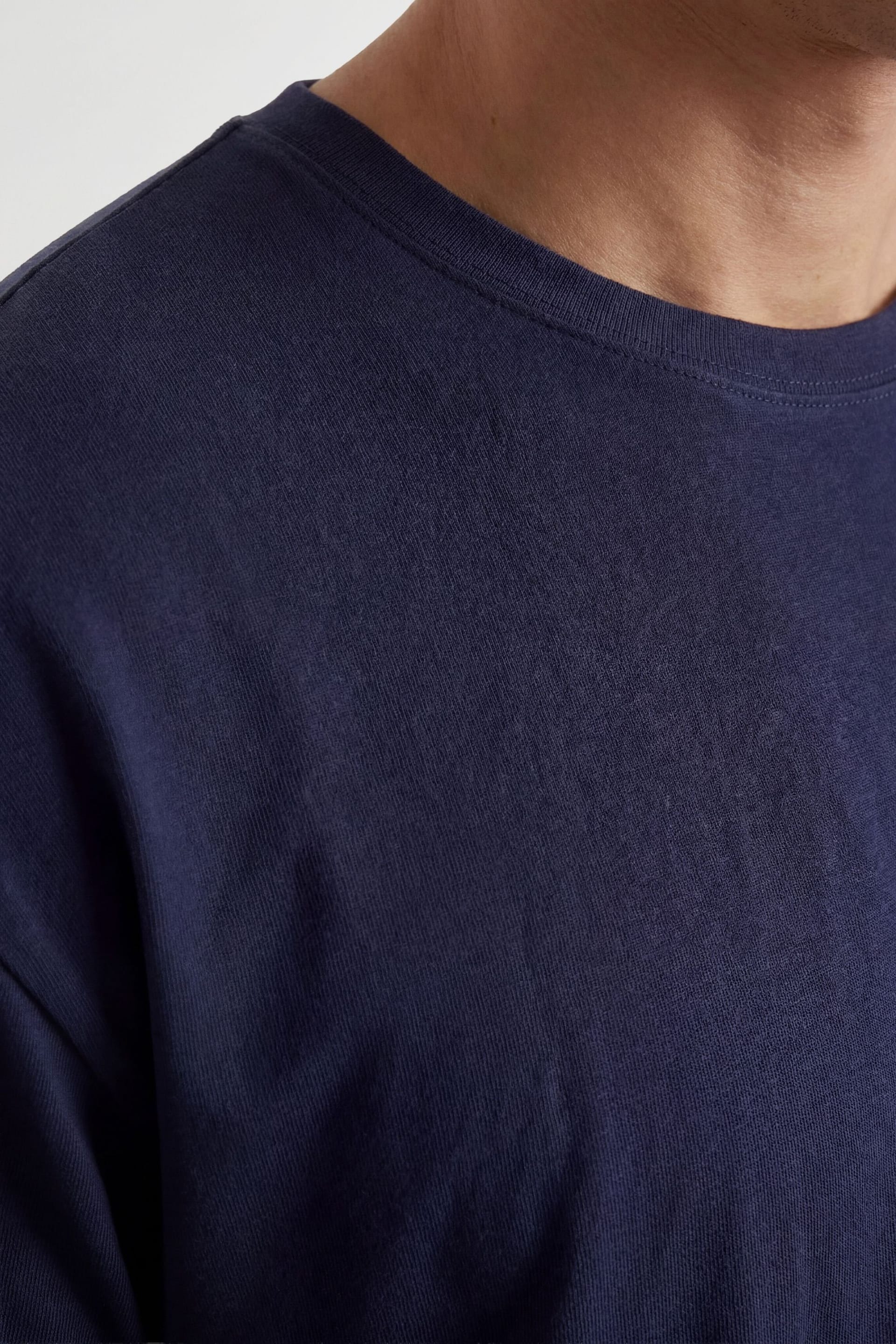CICAY CICAY Men's Relaxed Fit Crew Neck Cotton T-Shirt in Navy - 4