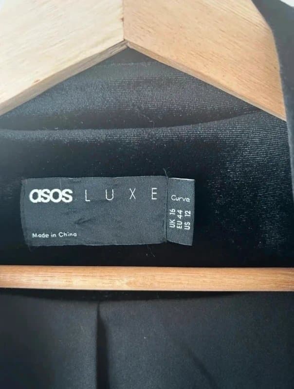 ASOS ASOS Black Velvet Pearl Blazer UK 16