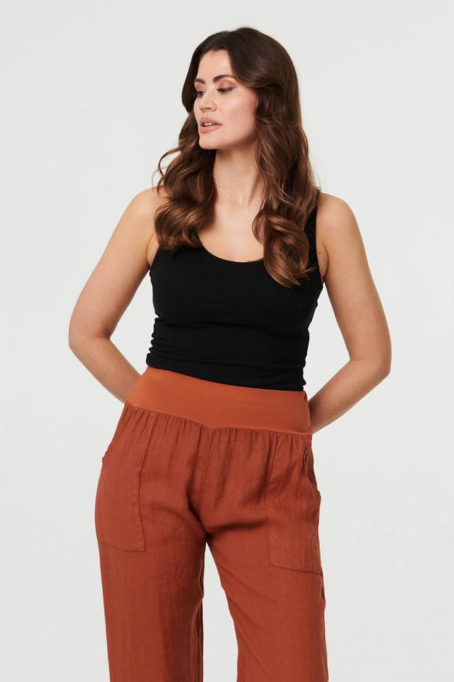 Izabel London Izabel London Women's Relaxed Linen Tapered Trousers in Terracotta - 3