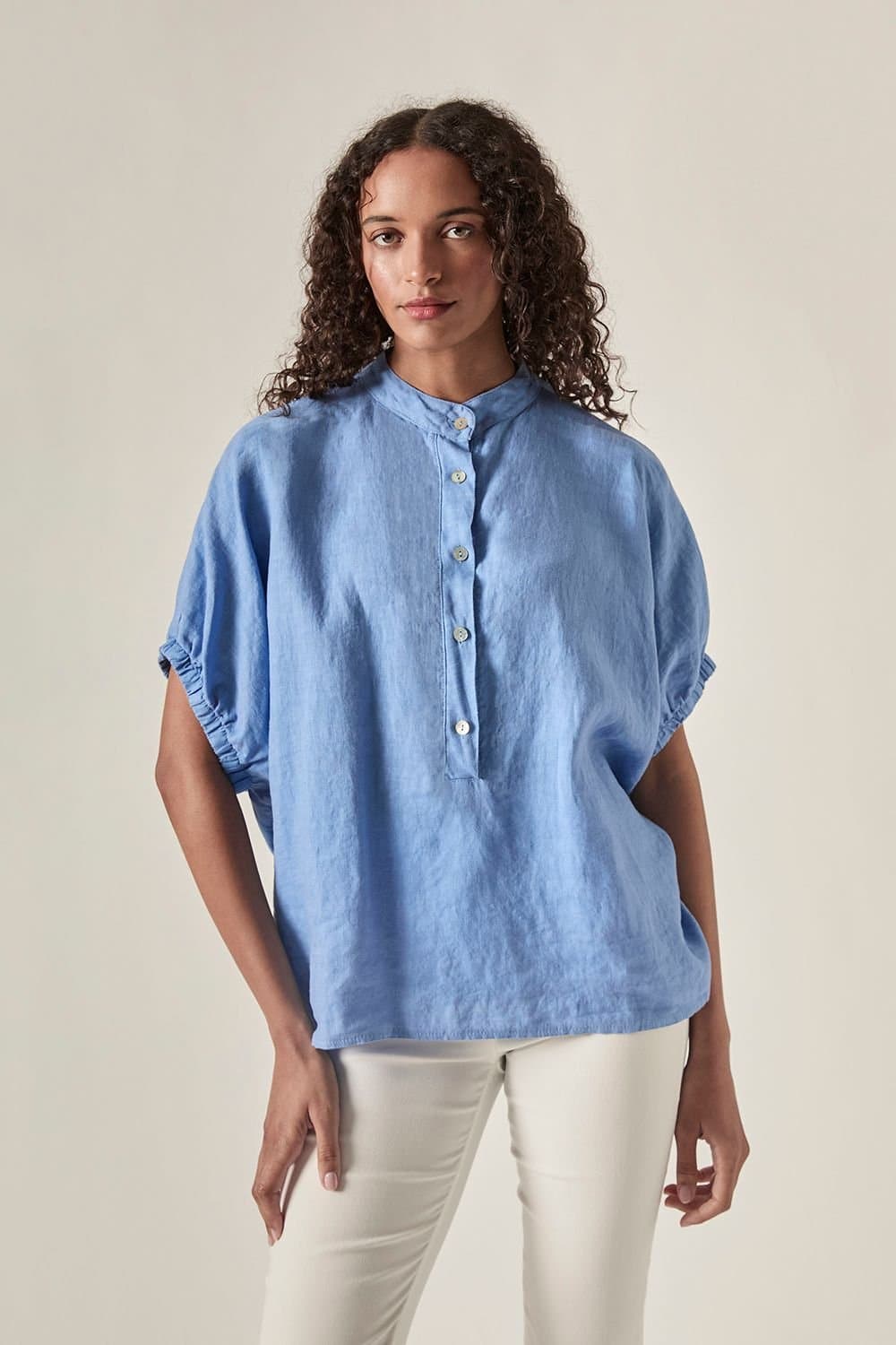 James Lakeland James Lakeland Women's Relaxed Linen Blouse - Blue in Light Blue