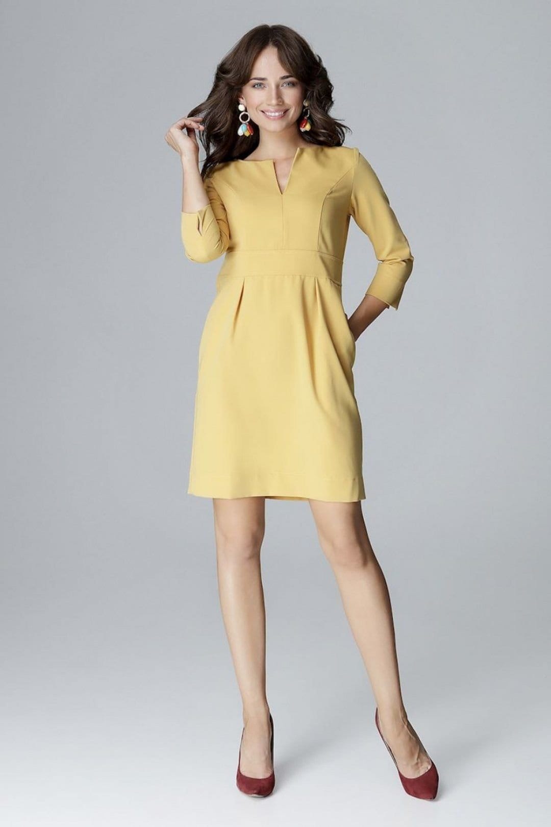 Love Lace Yellow V-Neck 3/4 Sleeve Slim Fit Dress