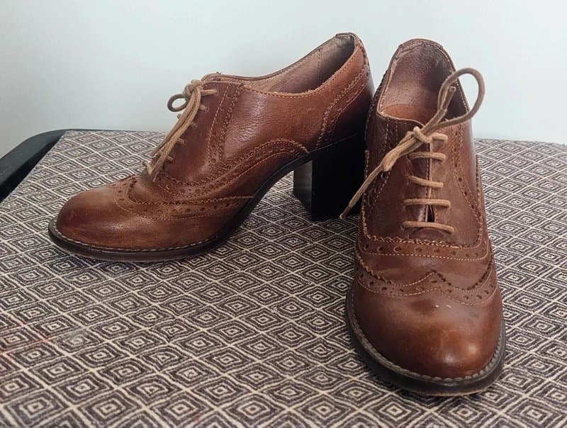 Topshop Tan brown leather heel brogues