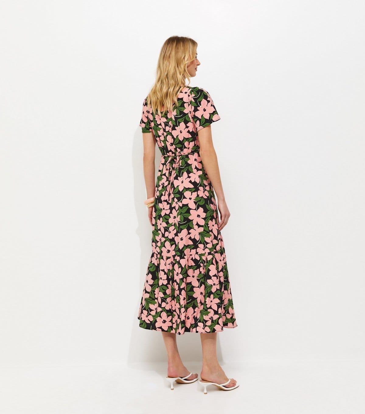 New Look Women's Tall Pink Crinkle Texture Floral Print Tiered Hem Midi Tea Dress New Look - 4