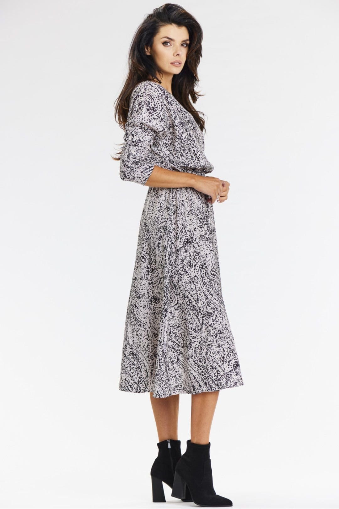 Love Lace Love Lace Women's Black White Kimono Midi Dress with V Neck - 4